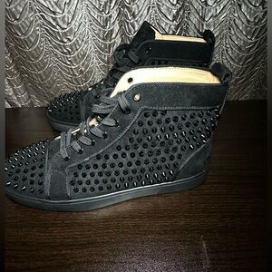 CHRISTIAN LOUBOUTIN
Black Louis Orlato Sneakers